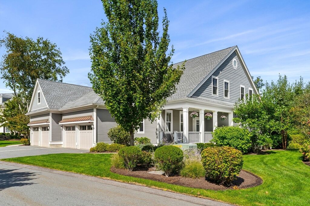 Property Photo:  45 Woodmere Drive 45  MA 02186 