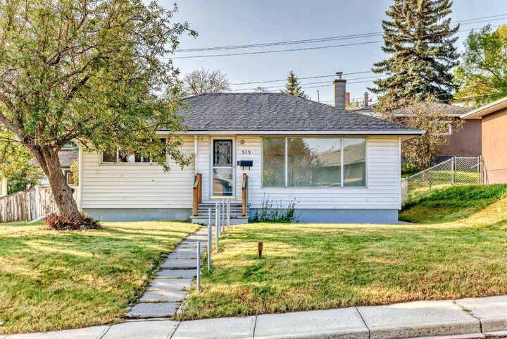 Property Photo:  515 33 Avenue NE  AB T2E 2J2 