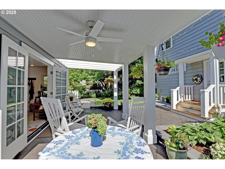 Property Photo:  4432 NE Wistaria Dr  OR 97213 