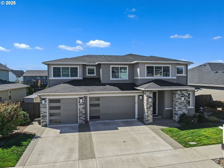 Property Photo:  1243 S Fieldcrest Dr  WA 98642 