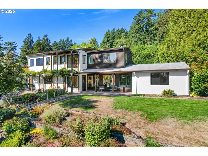 4486 SW Washouga Ave  Portland OR 97239 photo