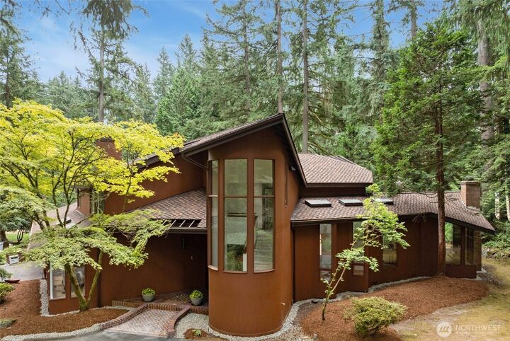 5004  134th Place NE  Bellevue WA 98005 photo