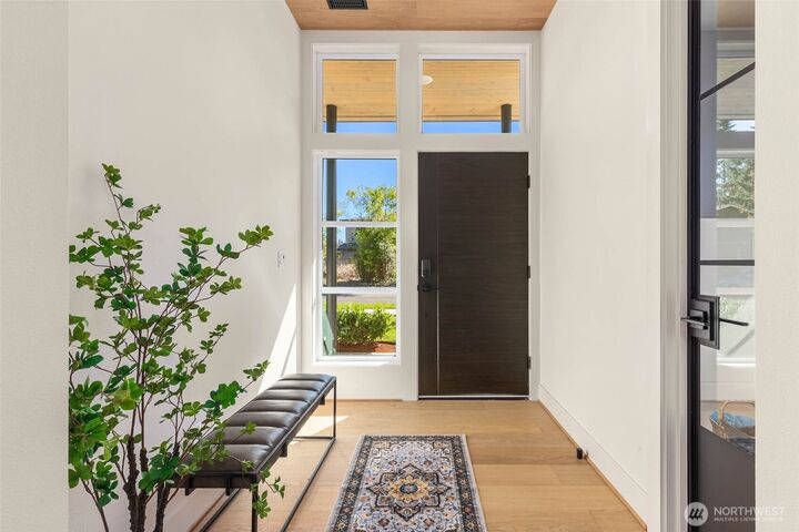 Property Photo:  13104 NE 103rd Place  WA 98033 