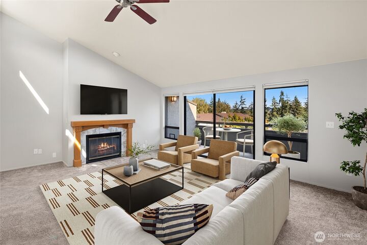 Property Photo:  6652  Parkpoint Way NE D-311  WA 98115 