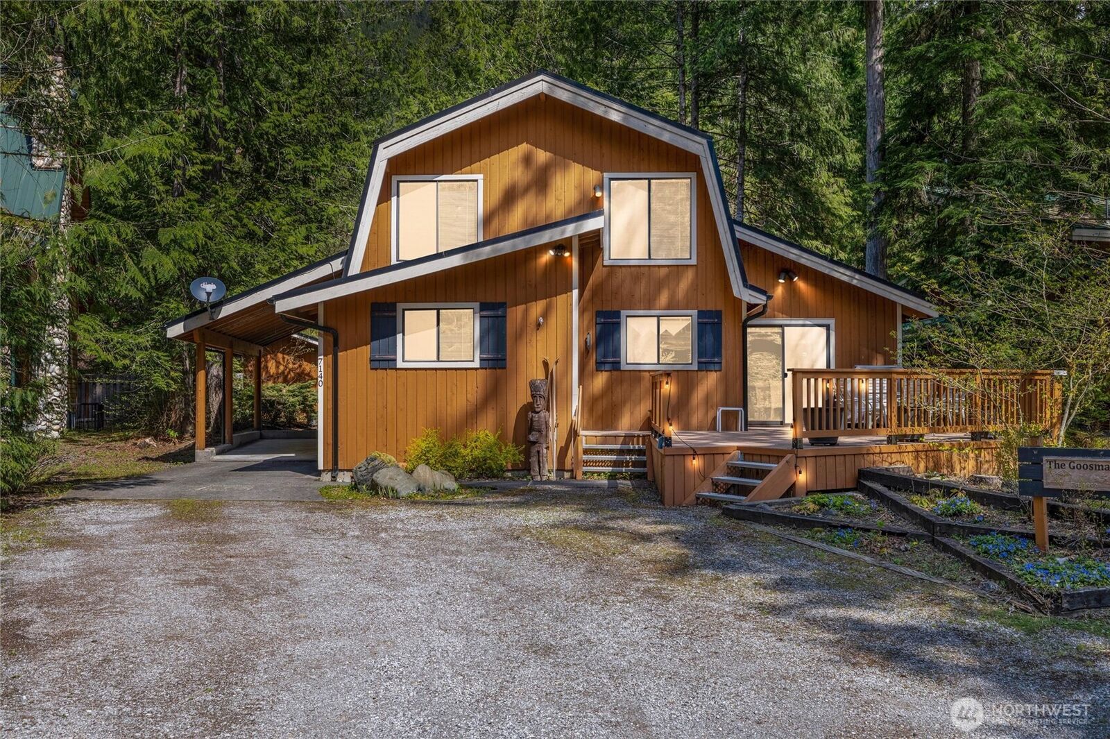 Property Photo:  7140  St Helens Place  WA 98244 
