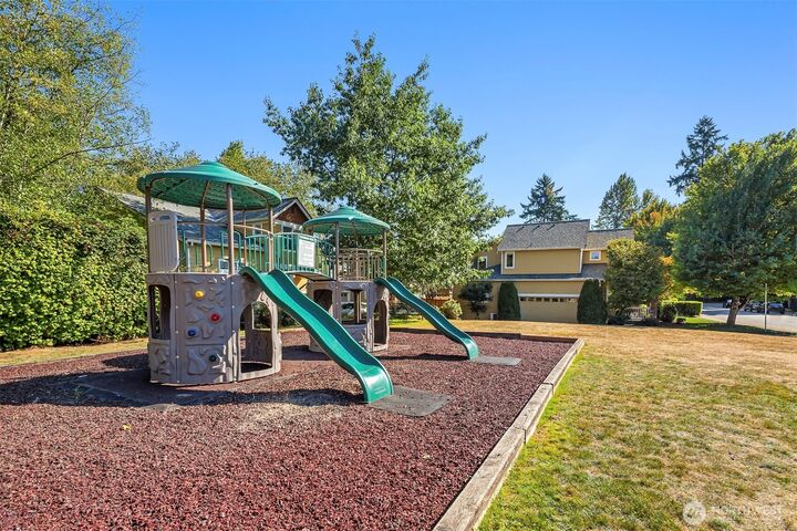 Property Photo:  11418  179th Court NE  WA 98052 