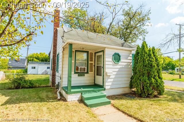 Property Photo:  20500 Hickory Street  MI 48205 