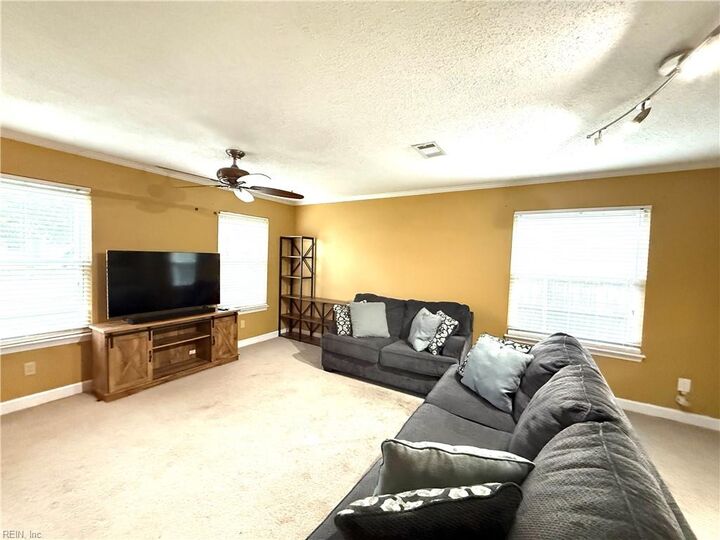 Property Photo:  1236 Basswood Ct  VA 23320 