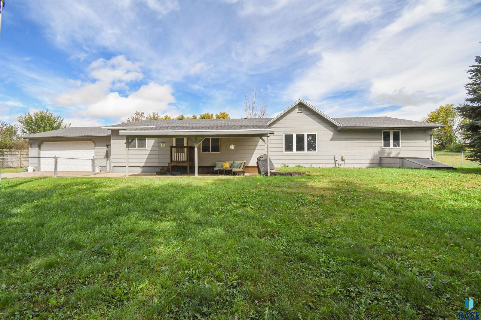 Property Photo:  26004 465th Ave  SD 57033 