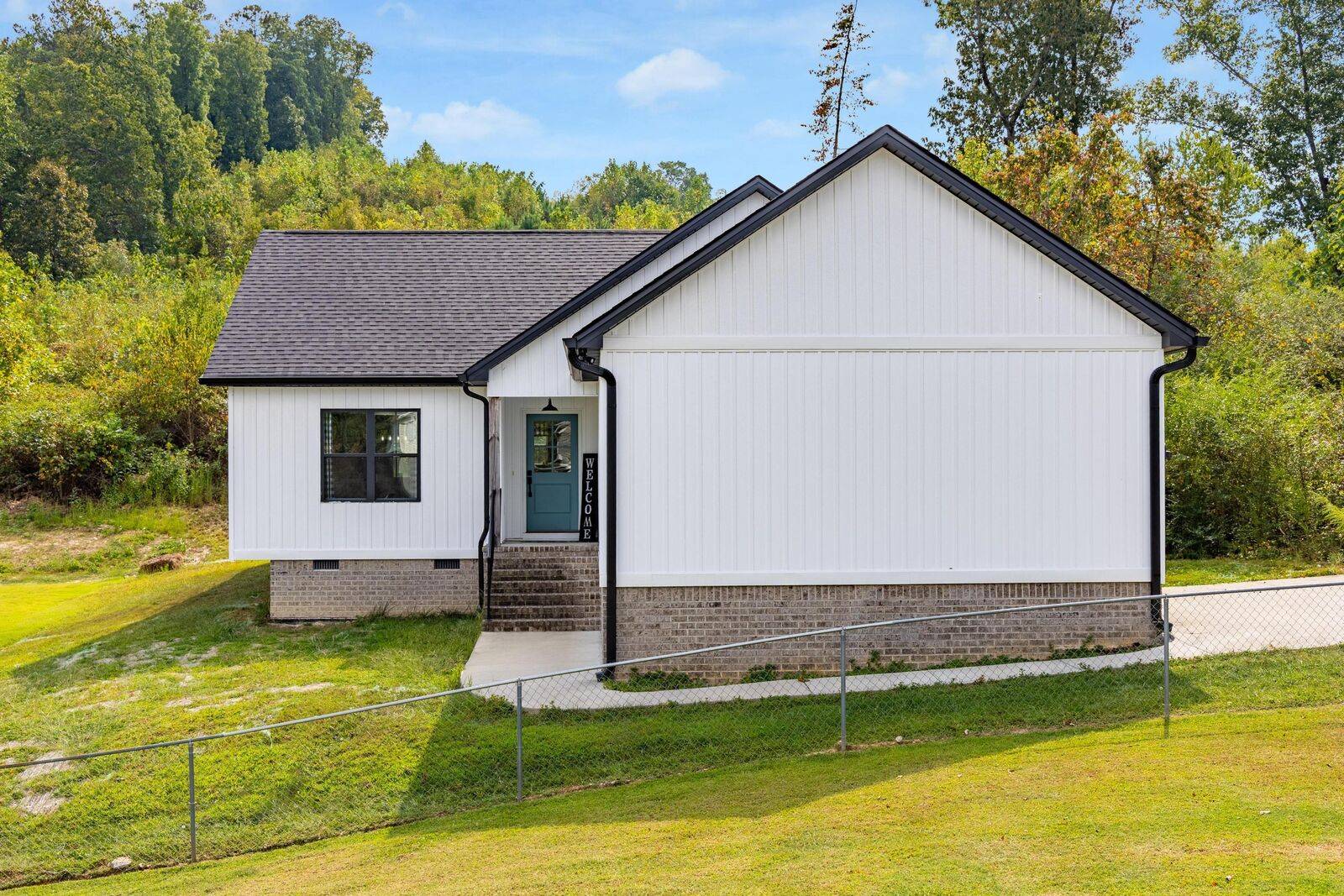 Property Photo:  1310 Woodland Cove Place NE  TN 37312 