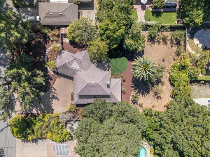 Property Photo:  130 Garland Way  CA 94022 