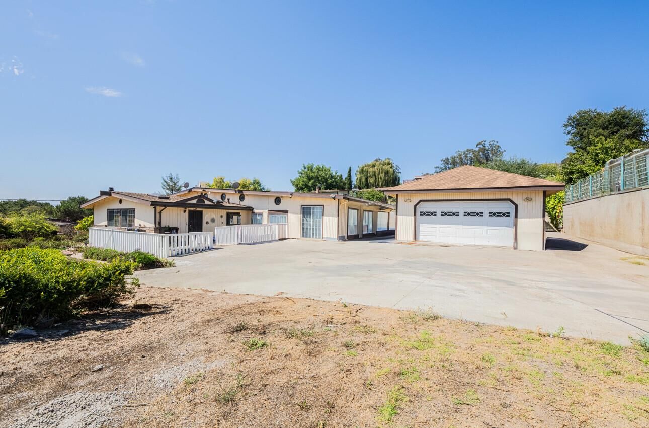 Property Photo:  17945 Pesante Road  CA 93907 