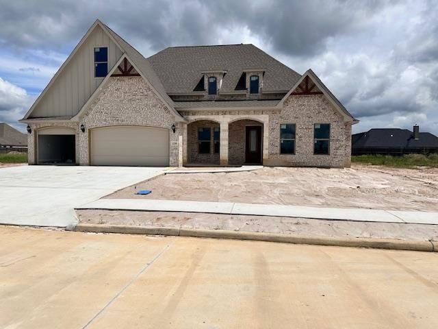 Property Photo:  1305 Natasha'S Way  TX 77657 