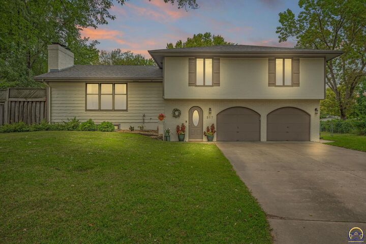 Property Photo: 517 S Mariner Dr KS 66539