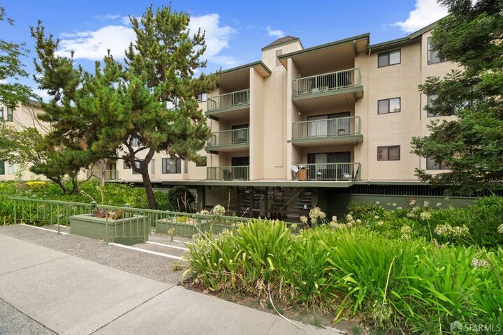 38780 Tyson Lane 305C  Fremont CA 94536 photo