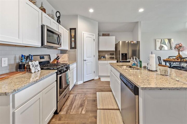 Property Photo:  3814 Barn Owl Dr Drive  LA 70615 