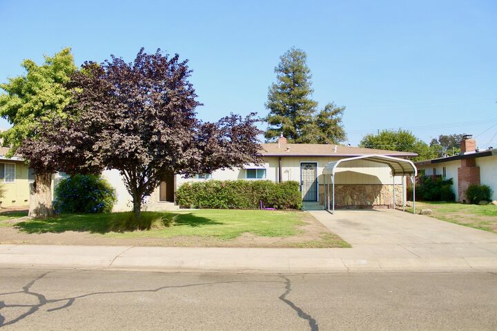 2528 S Watson Street  Visalia CA 93277 photo