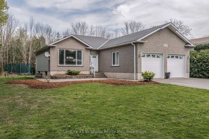 406 Alice Street  Saugeen Shores ON N0H 2L0 photo