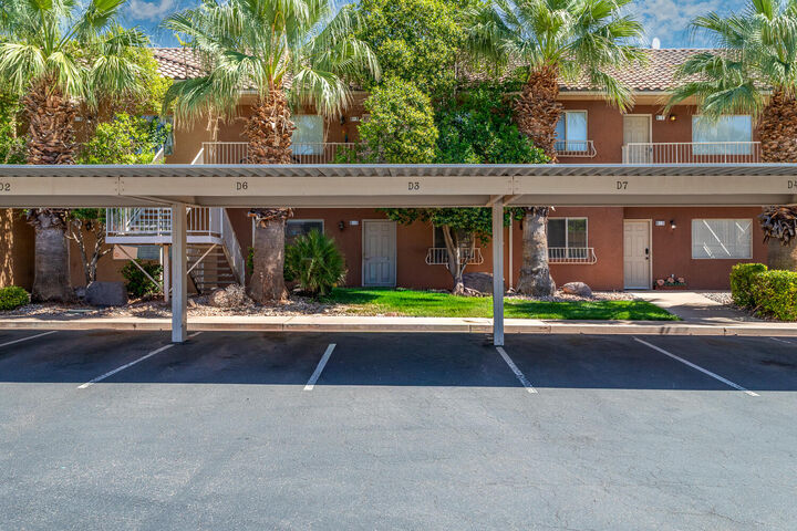 Property Photo:  700 N Main St #D3  UT 84780 