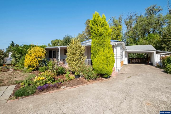 Property Photo:  4759 Deepwood Lp NE  OR 97305 