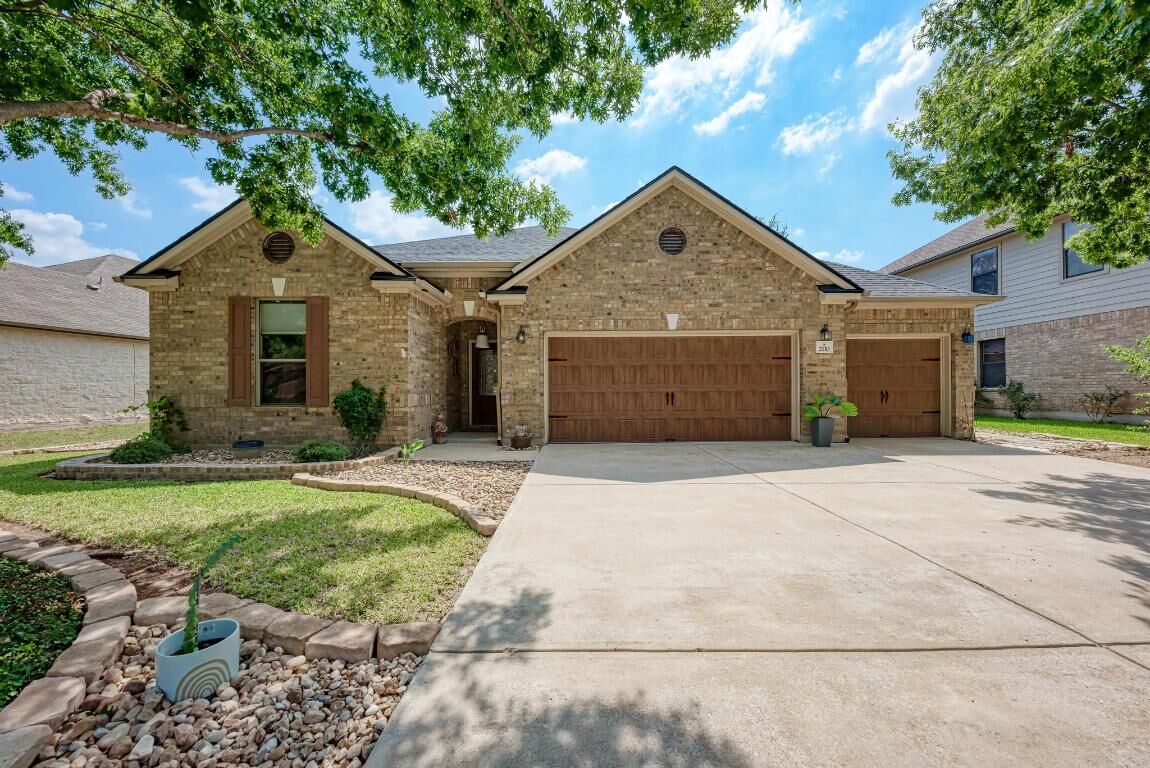 Property Photo: 2110 Howell Mountain Drive TX 78613