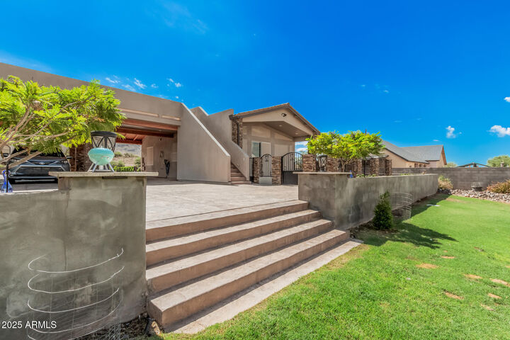 Property Photo: 2058 W Dobbins Road AZ 85041