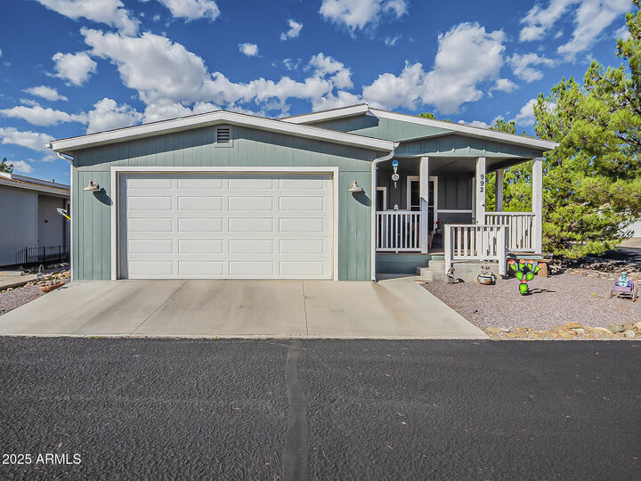 Property Photo: 992 Trevino Drive AZ 86326