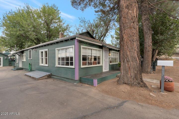 Property Photo:  607 N 8th Street  AZ 86326 