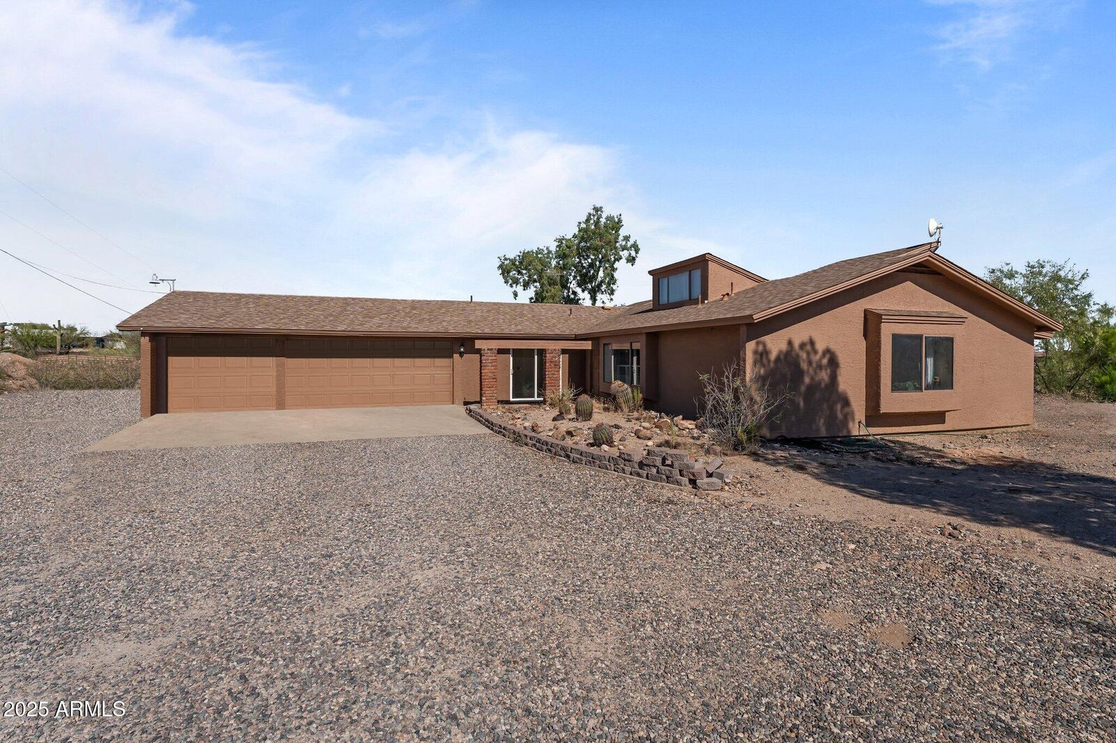 Property Photo:  835 W Palo Verde Drive  AZ 85390 