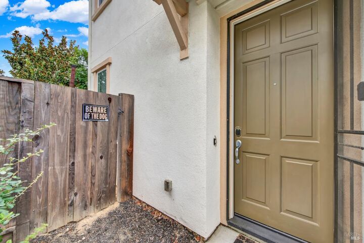 Property Photo:  1105 Strawberry Lane  CA 94585 