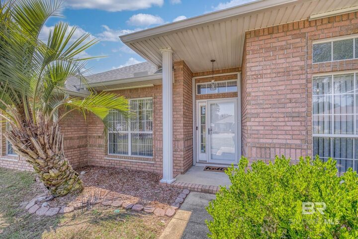Property Photo: 7985 Otis Way FL 32506