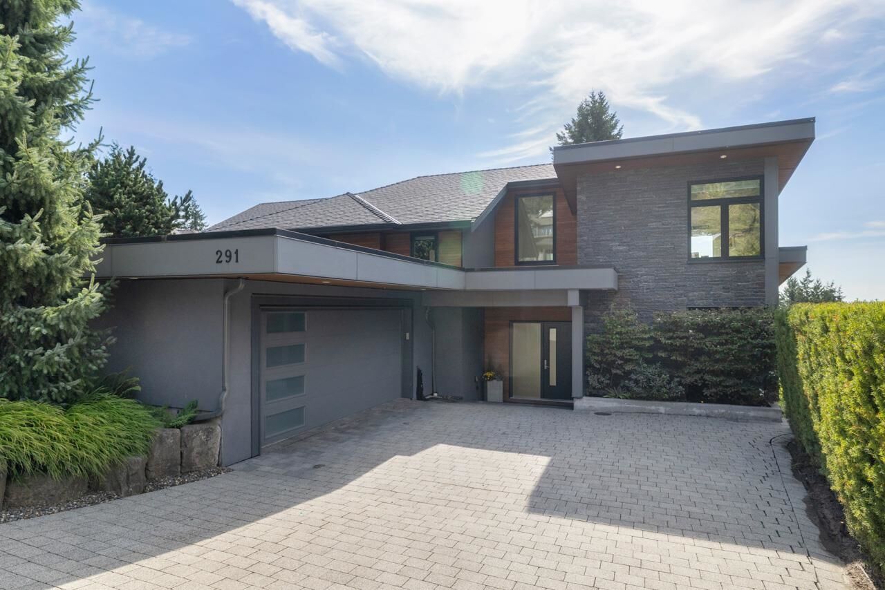 Property Photo: 291 Monteray Avenue BC V7N 3E7