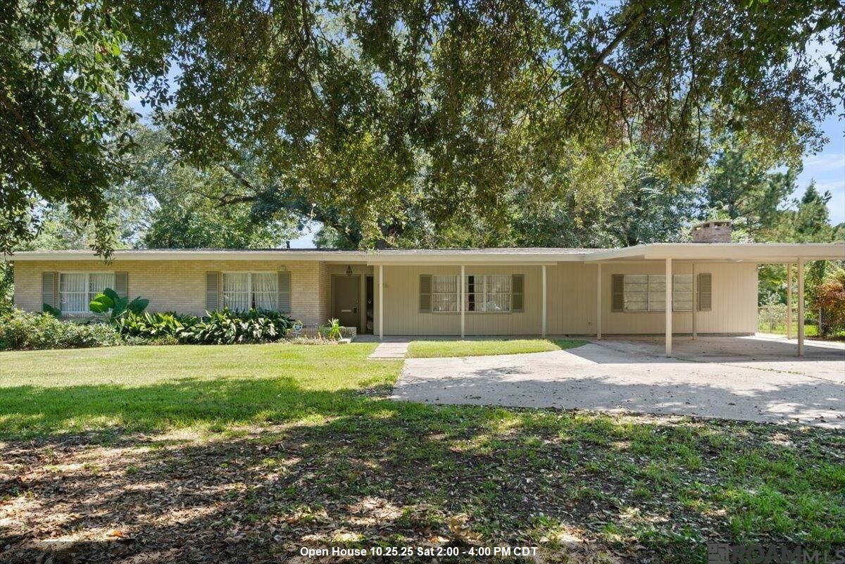 Property Photo:  5716 College Dr  LA 70806