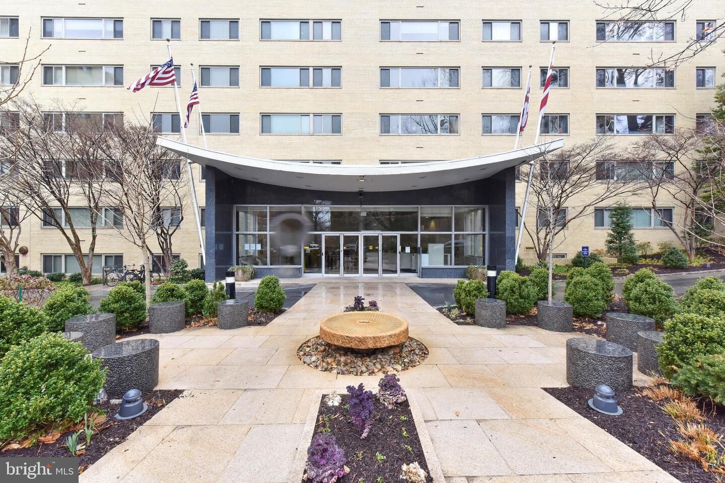 Property Photo: 4600 Connecticut Avenue NW 916 DC 20008