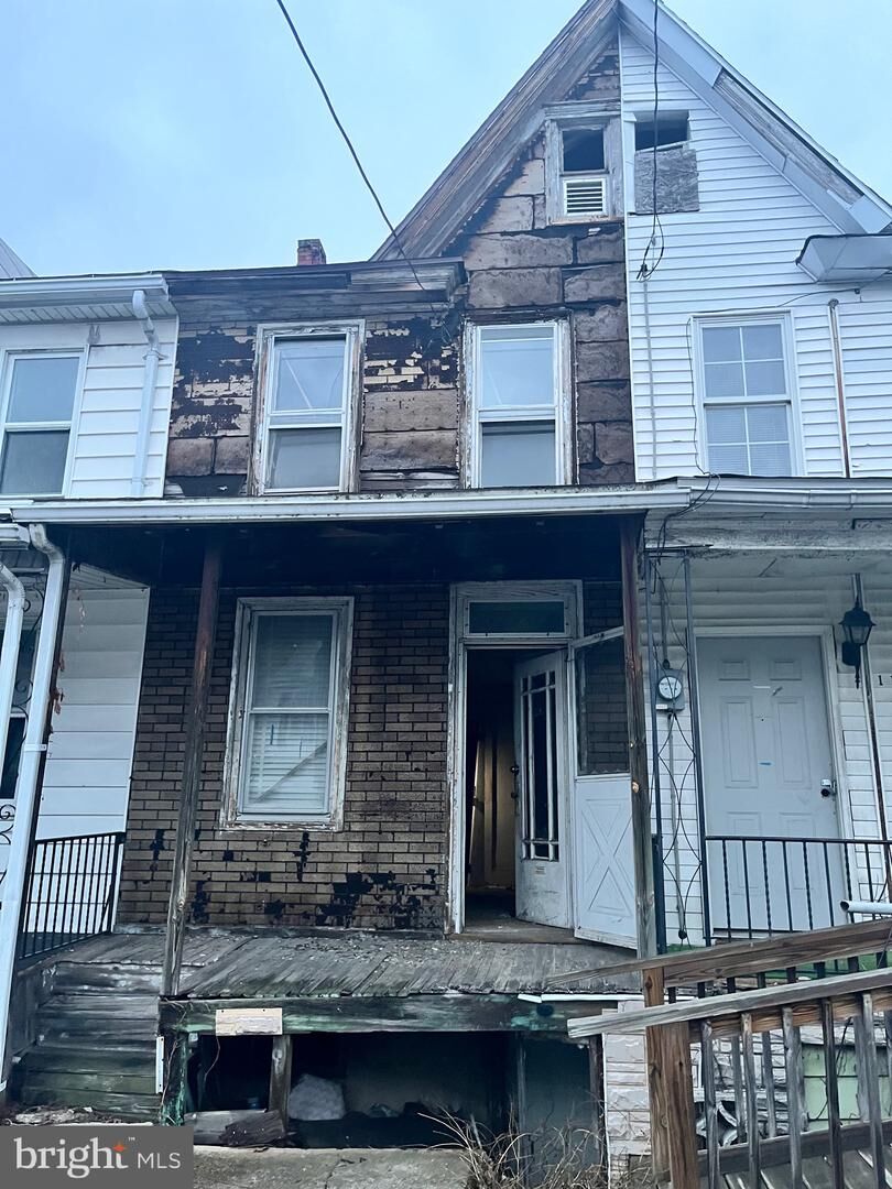 Property Photo: 115 N Locust Street PA 17851