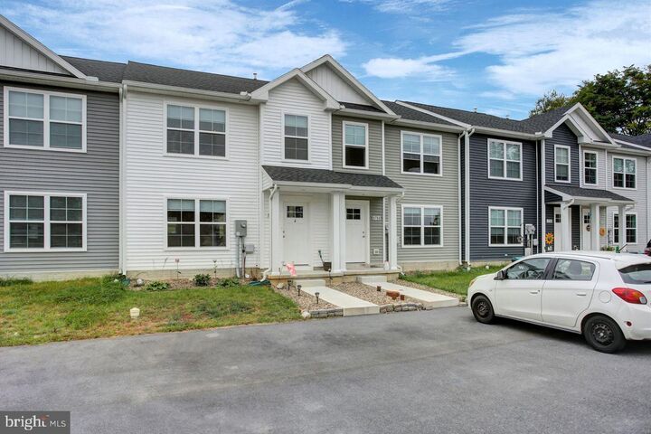 Property Photo: 8796 Hillside Way PA 17268