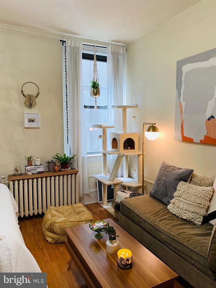 Property Photo:  1324 Locust Street 00 317  PA 19107 