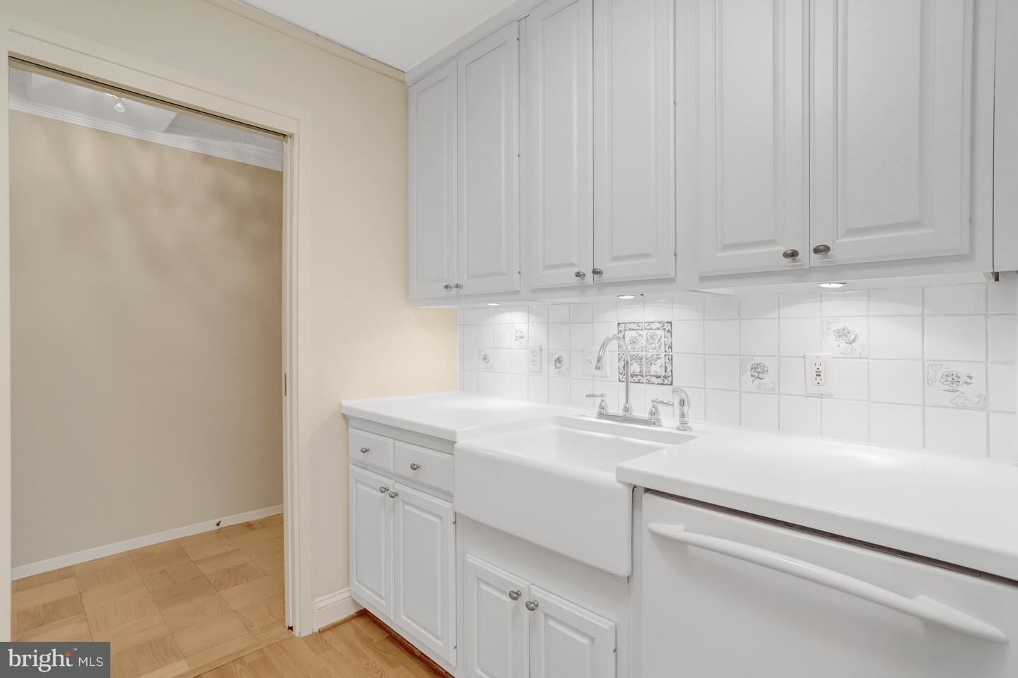 Property Photo:  3800 Fairfax Drive 509  VA 22203 