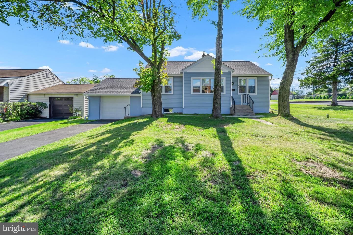 Property Photo:  31 Poplar Avenue  PA 18976 