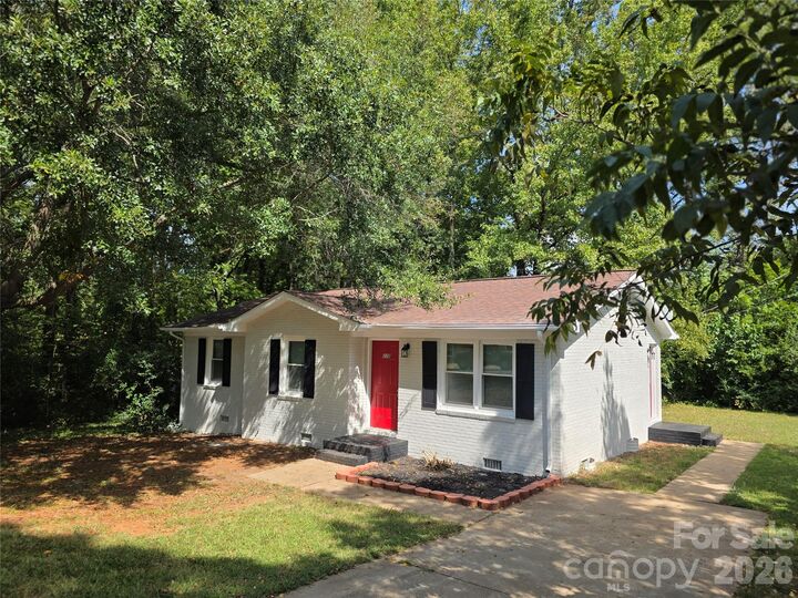 Property Photo:  310 Campbell Circle  NC 28086 