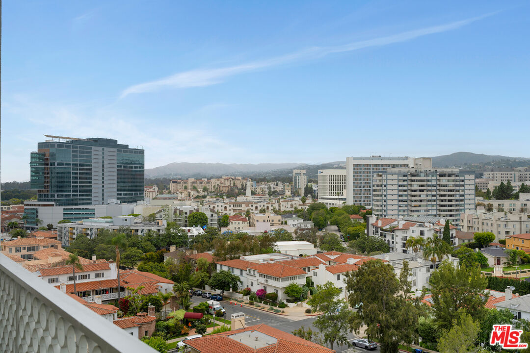 Property Photo:  10787 Wilshire Blvd  CA 90024 