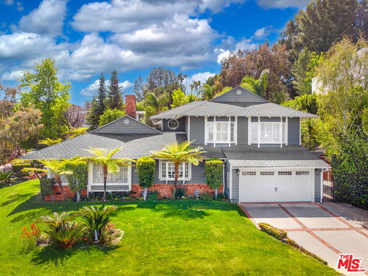 3690 Crownridge Dr  Sherman Oaks CA 91403 photo