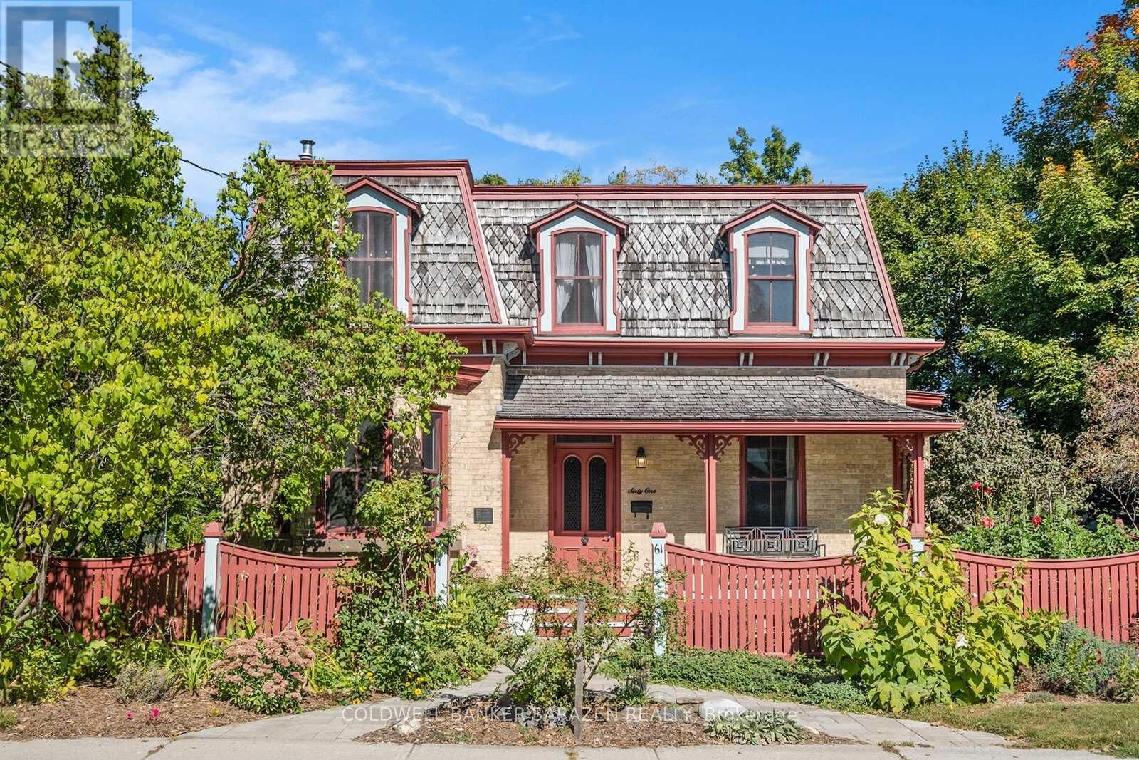 Property Photo:  61 Drummond Street East  ON K7H 1G3 