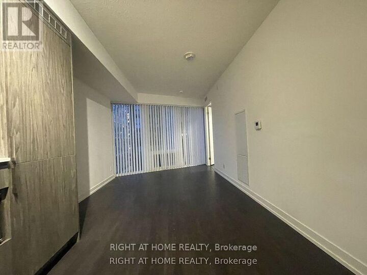 Property Photo:  60 Shuter Street 1709  ON M5B 0A7 