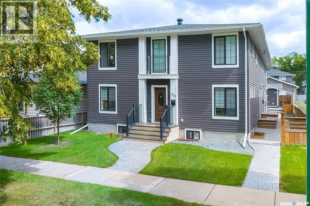 Property Photo:  1527 Coy Avenue  SK S7M 0H5 