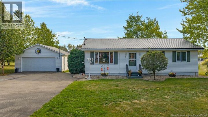 Property Photo:  3 Meredith Drive  NB E4E 2T8 