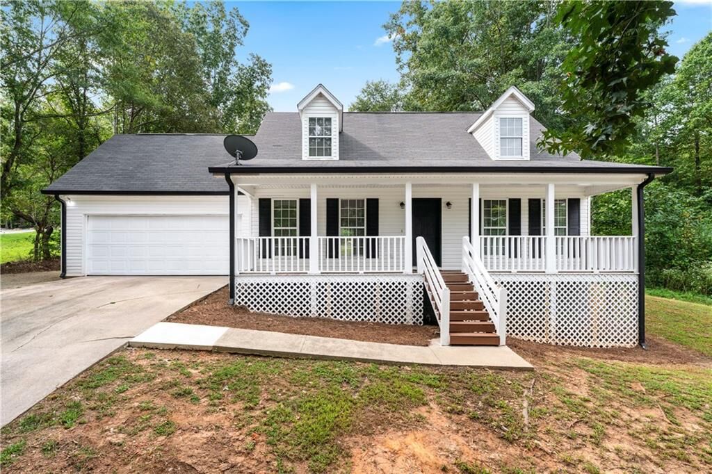 Property Photo: 4242 Green Valley Drive GA 30504