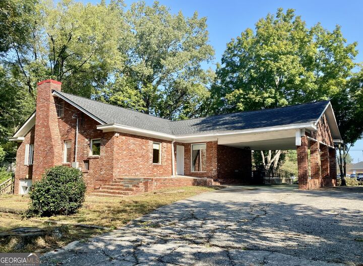 Property Photo: 4 Colonial Drive NW GA 30165