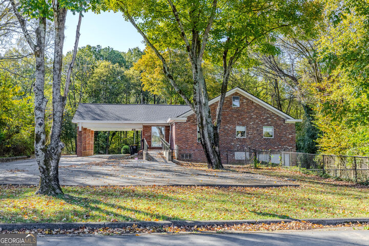Property Photo:  4 Colonial Drive NW  GA 30165 