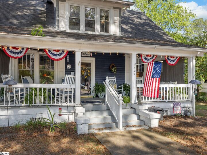 Property Photo:  401 E Rutledge Avenue  SC 29340 